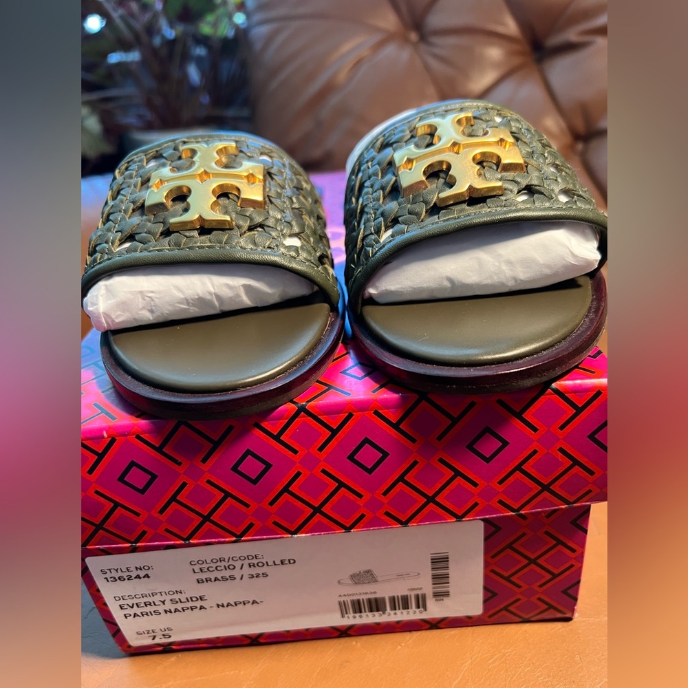TORY BURCH Everly Sandals size 7.5 NEW IN BOX
